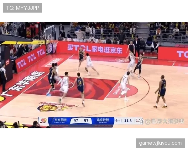 背后犯规为何常被直红？裁判判罚的三大关键依据